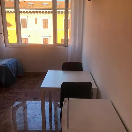 Fratelli Cairoli 1 Pensjonat